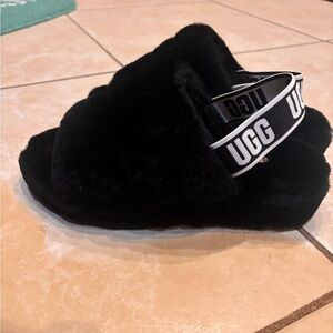 UGG black fluff yea slides